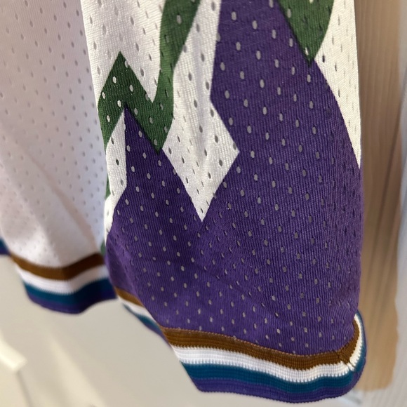 Hardwood Classics Men’s Size L 1997 NBA Finals Shorts Just Don Bulls Jazz NWT - Picture 3 of 10